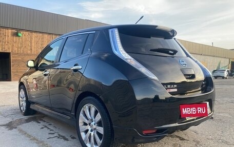 Nissan Leaf I, 2015 год, 850 000 рублей, 12 фотография