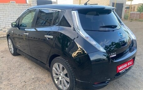 Nissan Leaf I, 2015 год, 850 000 рублей, 4 фотография