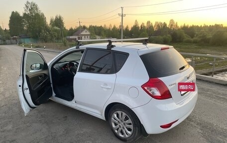 KIA cee'd I рестайлинг, 2011 год, 660 000 рублей, 10 фотография