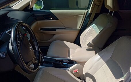 Honda Accord IX рестайлинг, 2013 год, 1 600 000 рублей, 6 фотография
