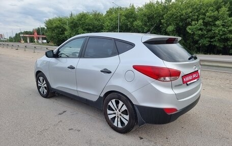 Hyundai ix35 I рестайлинг, 2012 год, 1 010 000 рублей, 16 фотография