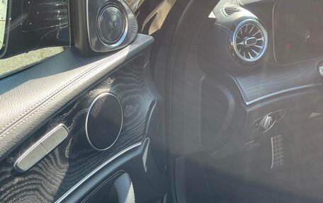 Mercedes-Benz E-Класс, 2019 год, 3 500 000 рублей, 12 фотография