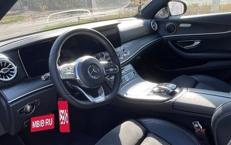 Mercedes-Benz E-Класс, 2019 год, 3 500 000 рублей, 10 фотография