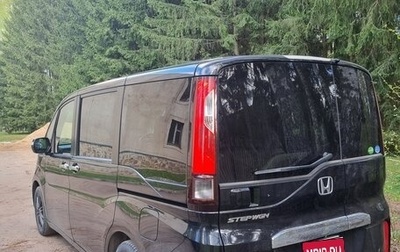 Honda Stepwgn IV, 2015 год, 1 750 000 рублей, 1 фотография