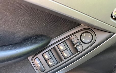Citroen C4 Picasso II рестайлинг, 2010 год, 595 000 рублей, 18 фотография