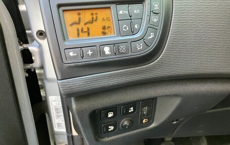 Citroen C4 Picasso II рестайлинг, 2010 год, 595 000 рублей, 19 фотография