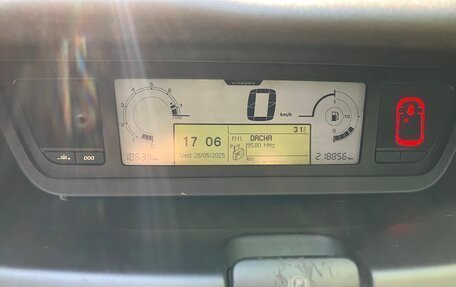 Citroen C4 Picasso II рестайлинг, 2010 год, 595 000 рублей, 24 фотография