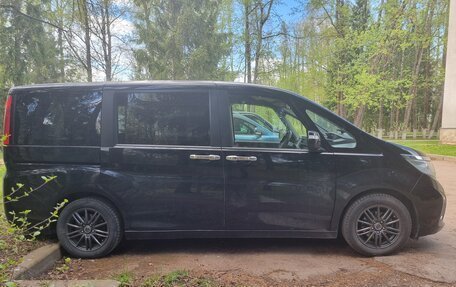 Honda Stepwgn IV, 2015 год, 1 750 000 рублей, 14 фотография
