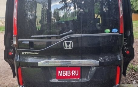 Honda Stepwgn IV, 2015 год, 1 750 000 рублей, 7 фотография