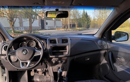 Renault Logan II, 2018 год, 795 000 рублей, 16 фотография