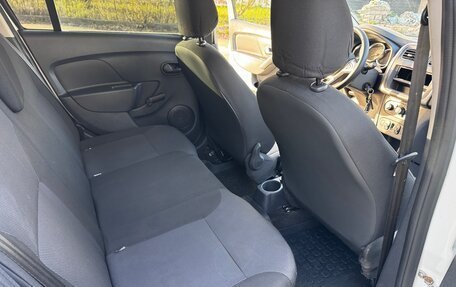 Renault Logan II, 2018 год, 795 000 рублей, 19 фотография