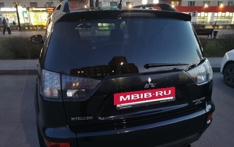 Mitsubishi Outlander III рестайлинг 3, 2010 год, 1 350 000 рублей, 2 фотография