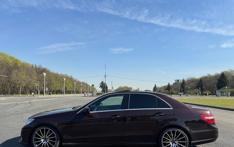 Mercedes-Benz E-Класс, 2009 год, 1 100 000 рублей, 5 фотография