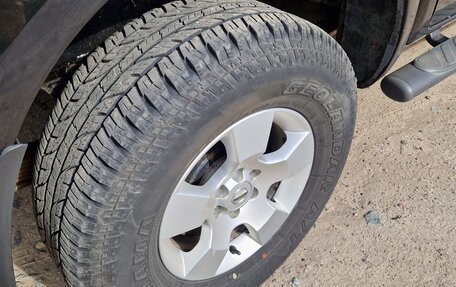 Nissan Navara (Frontier), 2006 год, 900 000 рублей, 8 фотография