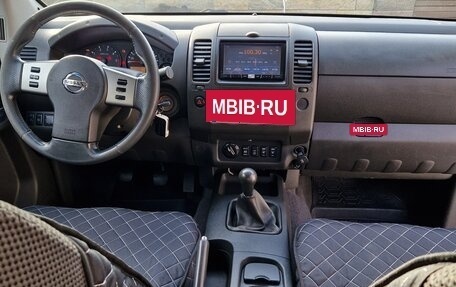 Nissan Navara (Frontier), 2006 год, 900 000 рублей, 5 фотография