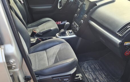 Land Rover Freelander II рестайлинг 2, 2011 год, 1 185 000 рублей, 13 фотография