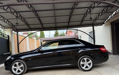 Mercedes-Benz E-Класс, 2011 год, 1 275 000 рублей, 7 фотография