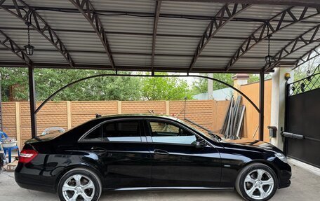 Mercedes-Benz E-Класс, 2011 год, 1 275 000 рублей, 12 фотография