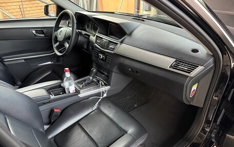 Mercedes-Benz E-Класс, 2011 год, 1 275 000 рублей, 13 фотография
