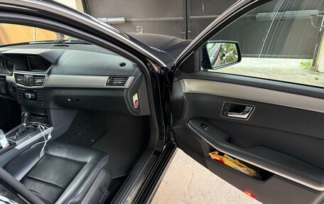 Mercedes-Benz E-Класс, 2011 год, 1 275 000 рублей, 14 фотография