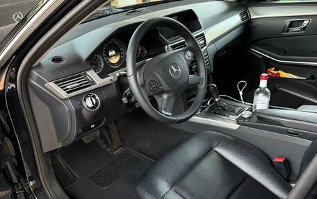 Mercedes-Benz E-Класс, 2011 год, 1 275 000 рублей, 16 фотография