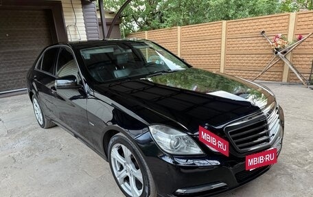 Mercedes-Benz E-Класс, 2011 год, 1 275 000 рублей, 2 фотография