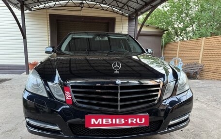 Mercedes-Benz E-Класс, 2011 год, 1 275 000 рублей, 3 фотография