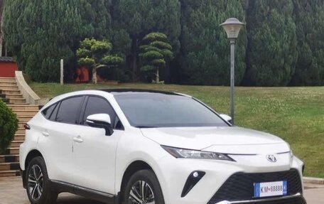 Toyota Venza, 2022 год, 2 420 000 рублей, 8 фотография
