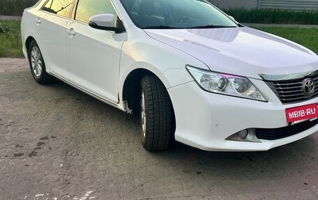 Toyota Camry, 2012 год, 1 100 000 рублей, 2 фотография