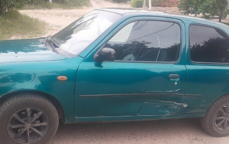 Nissan Micra II, 2000 год, 300 000 000 рублей, 2 фотография