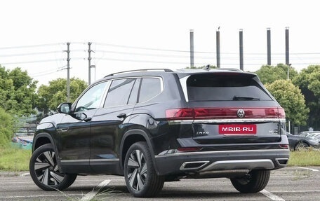 Volkswagen Teramont I, 2024 год, 5 840 000 рублей, 2 фотография