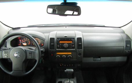 Nissan Navara (Frontier), 2008 год, 1 168 000 рублей, 17 фотография