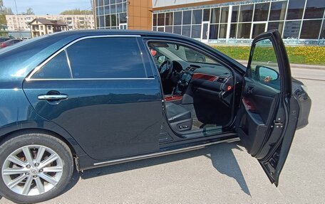 Toyota Camry, 2014 год, 1 585 000 рублей, 2 фотография