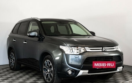 Mitsubishi Outlander III рестайлинг 3, 2014 год, 1 499 000 рублей, 3 фотография