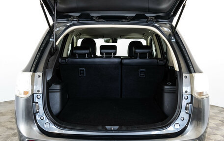 Mitsubishi Outlander III рестайлинг 3, 2014 год, 1 499 000 рублей, 19 фотография