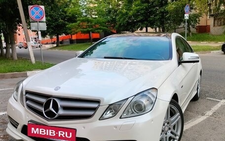 Mercedes-Benz E-Класс, 2012 год, 1 550 000 рублей, 2 фотография