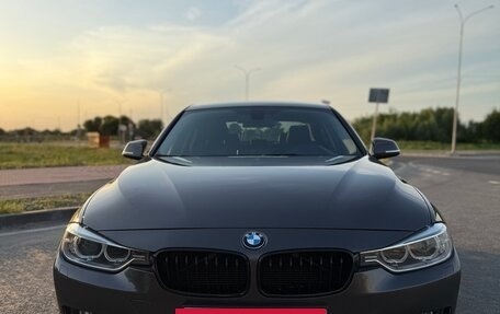 BMW 3 серия, 2015 год, 1 900 000 рублей, 2 фотография