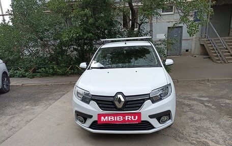 Renault Logan II, 2019 год, 900 000 рублей, 4 фотография