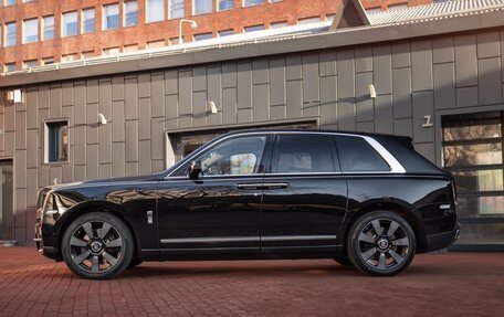 Rolls-Royce Cullinan, 2021 год, 42 000 000 рублей, 14 фотография