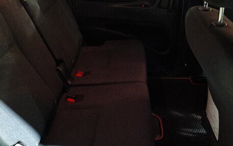 Toyota Sienta II, 2015 год, 1 350 000 рублей, 7 фотография