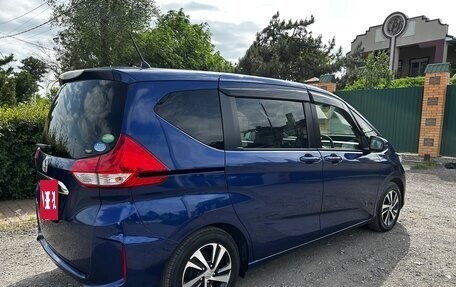 Honda Freed II, 2019 год, 1 700 000 рублей, 8 фотография