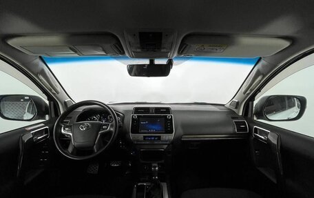 Toyota Land Cruiser Prado 150 рестайлинг 2, 2019 год, 5 500 000 рублей, 12 фотография