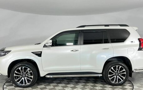 Toyota Land Cruiser Prado 150 рестайлинг 2, 2019 год, 5 500 000 рублей, 8 фотография