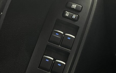 Toyota Land Cruiser Prado 150 рестайлинг 2, 2019 год, 5 500 000 рублей, 19 фотография