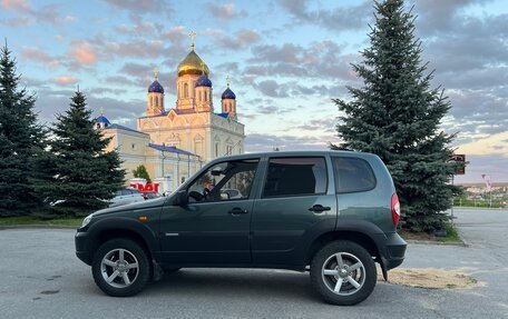 Chevrolet Niva I рестайлинг, 2010 год, 470 000 рублей, 4 фотография