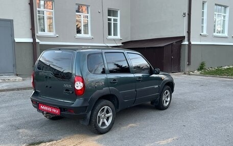 Chevrolet Niva I рестайлинг, 2010 год, 470 000 рублей, 3 фотография