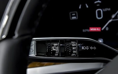 Cadillac Escalade V, 2025 год, 20 900 000 рублей, 15 фотография