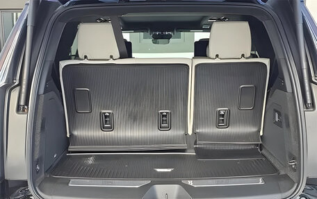 Cadillac Escalade V, 2025 год, 21 700 000 рублей, 12 фотография
