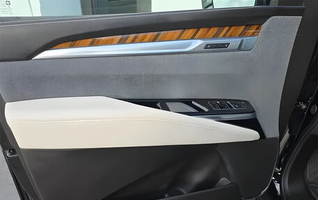Cadillac Escalade V, 2025 год, 21 700 000 рублей, 16 фотография