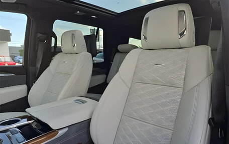 Cadillac Escalade V, 2025 год, 21 700 000 рублей, 18 фотография
